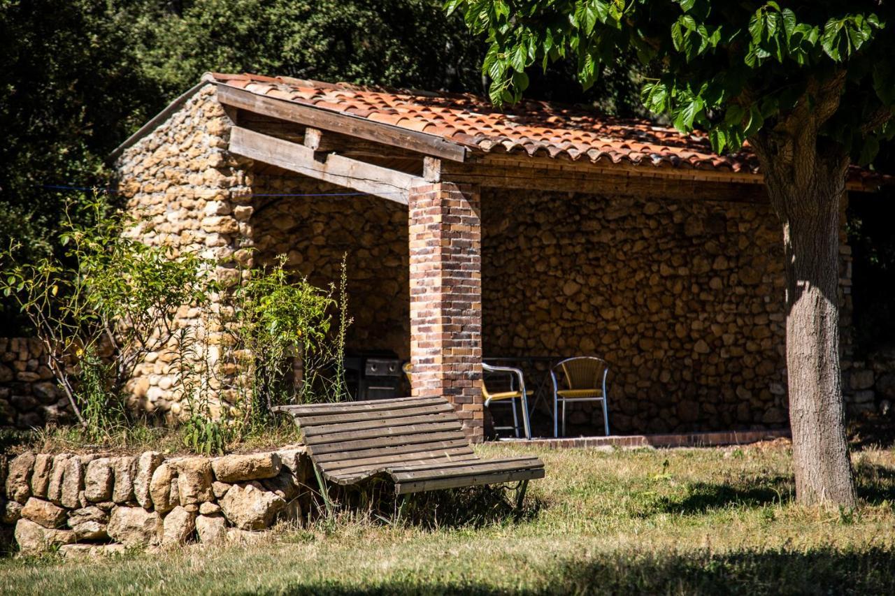 Вилла Domaine Les Perpetus La Tour-d'Aigues Экстерьер фото