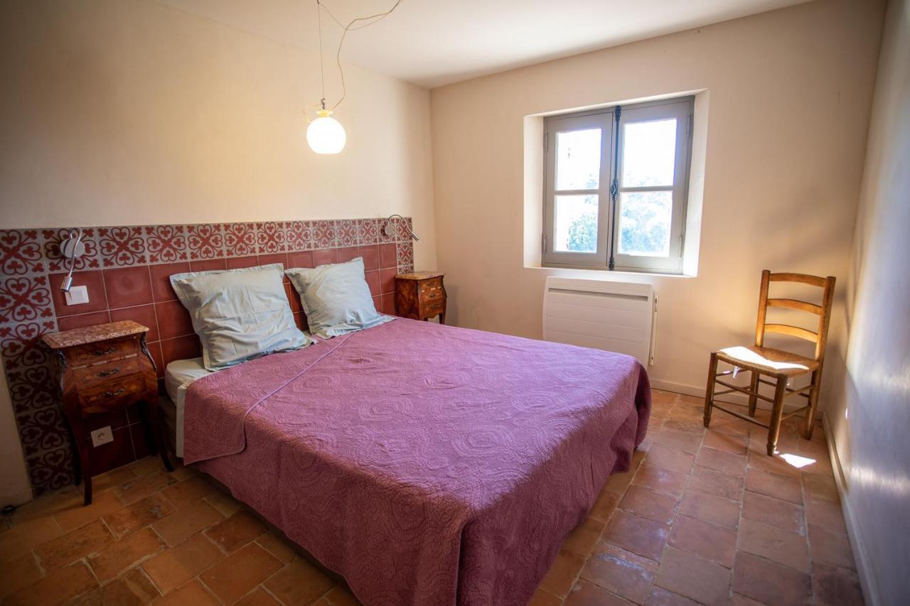 Вилла Domaine Les Perpetus La Tour-d'Aigues Экстерьер фото